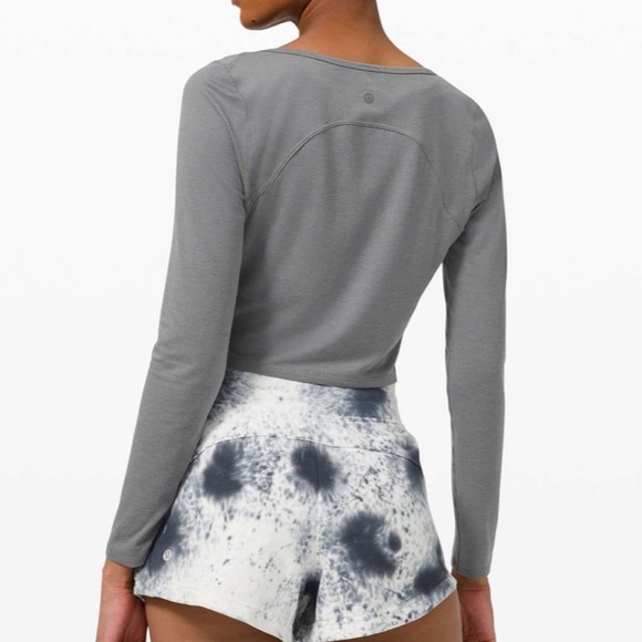 Lululemon Cropped Henley Long Sleeve in Heathered Asphalt Grey / White - Picture 2 of 5